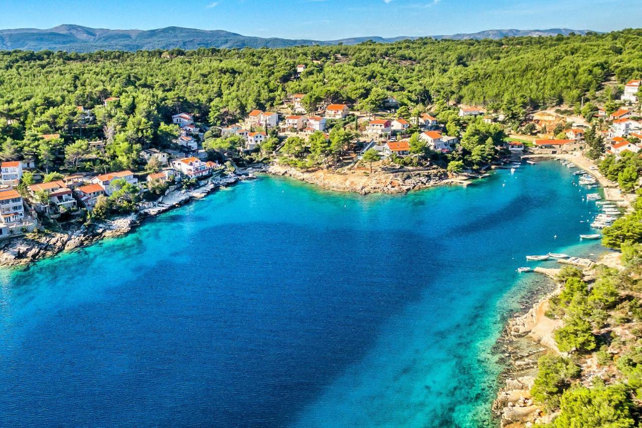 Apartment Apartments By The Sea Basina, Hvar - 11817 *
