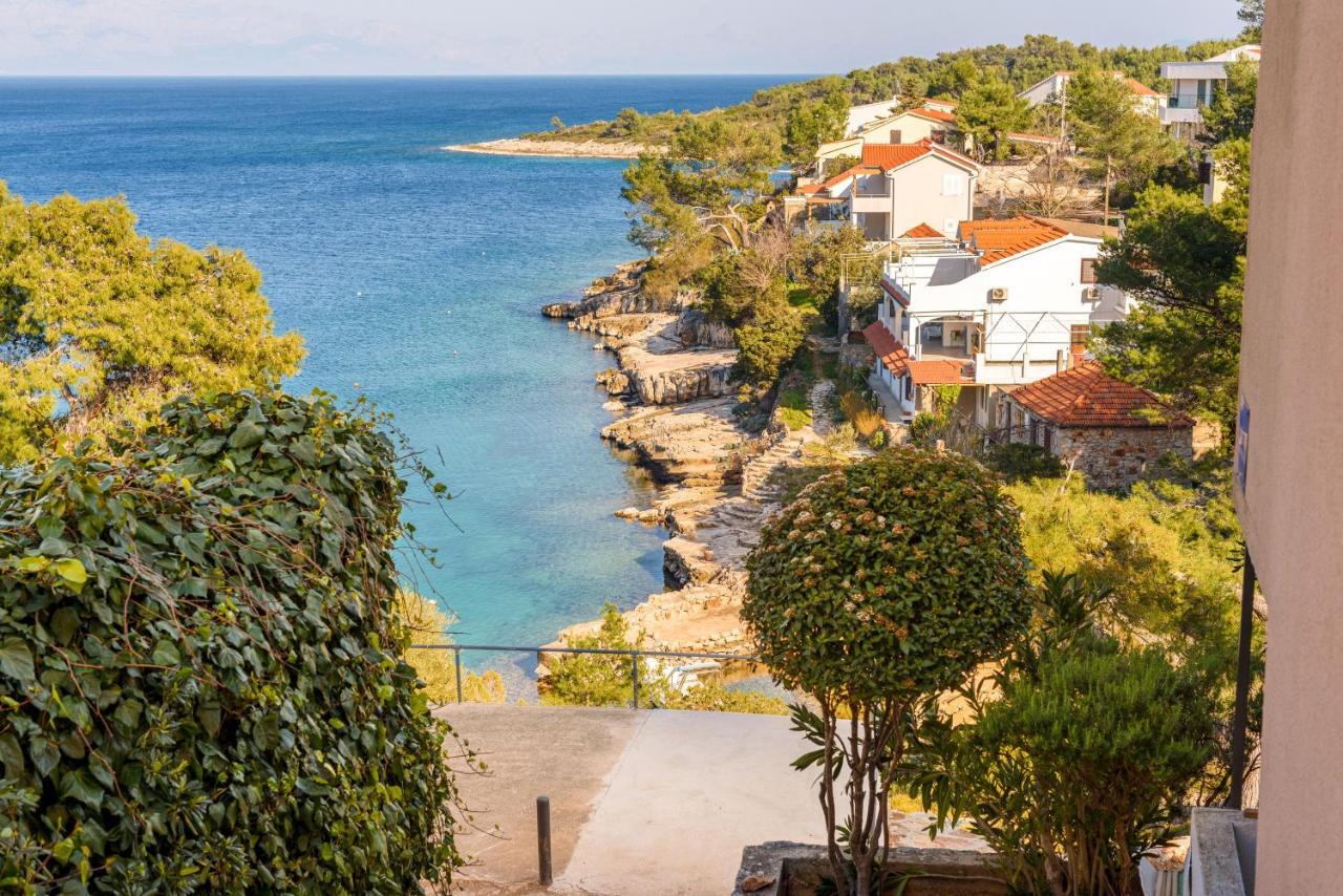 Apartments By The Sea Basina, Hvar - 11817